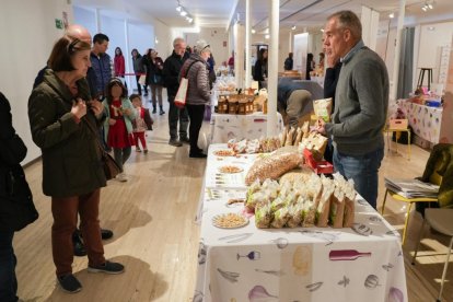 Feria 'Dulcería' en el Espacio La Granja de Villa del Prado.- J.M. LOSTAU