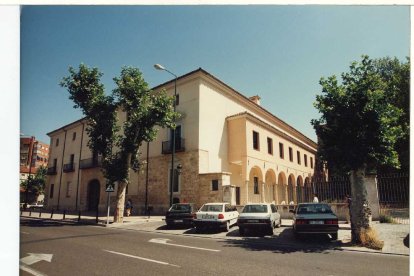 Exterior del Archivo de la Real Chancillería en 1996. - ARCHIVO MUNICIPAL DE VALLADOLID