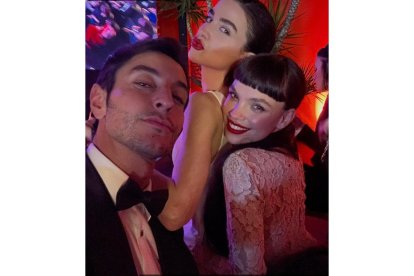 Martina Cariddi, Nicolás Montenegro y Carla Derkas en la fiesta VIP de los Goya en el Club 1844 en el Círculo de Recreo. -NICOLÁS MONTENEGRO