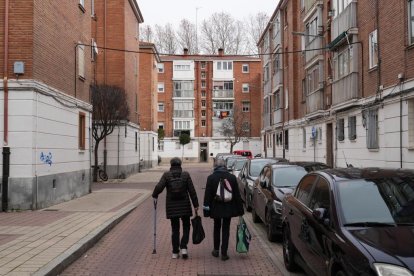 Barrio del Hospital.  Calle Enrique Jardiel Poncela. - JUAN MIGUEL LOSTAU