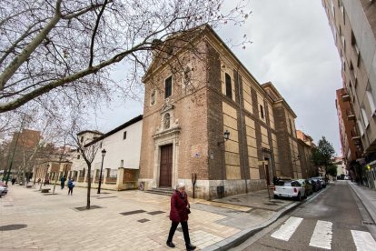 Barrio del Hospital. Monasterio Descalzas Reales entre las calles Ramón y Cajal y San Martín. - JUAN MIGUEL LOSTAU
