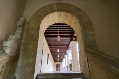 Barrio del Hospital. Palacio de los Vivero.  Archivo Histórico Provincial en la calle Ramón y Cajal. - JUAN MIGUEL LOSTAU