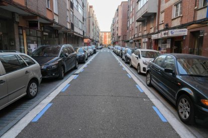 Ampliación de la ORA en Cuatro de Marzo y Las Farolas.- J. M. LOSTAU