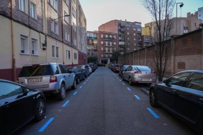 Ampliación de la ORA en Cuatro de Marzo y Las Farolas.- J. M. LOSTAU