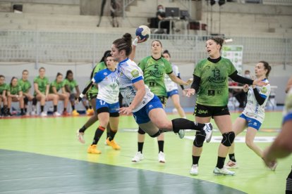 Elena Cuadrado ejecuta un lanzamiento desde los seis metros. / LOF / Sabrina Ceballos