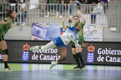 ROCASA-AULA VALLADOLID. / LOF / Sabrina Ceballos