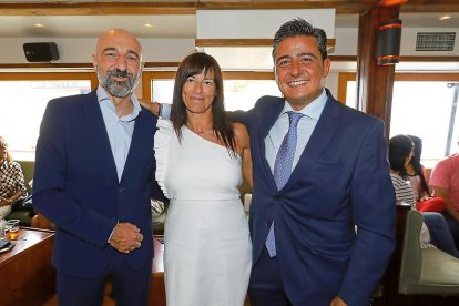Francisco de Cura (Efie Map), Sonia Gallego (Gesvalt) y Pedro Martín (Unicorp Patrimonio).