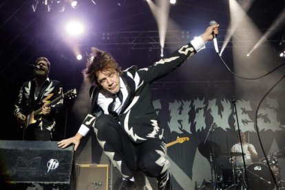 Concierto de The Hives en la plaza Mayor.- J. M. LOSTAU