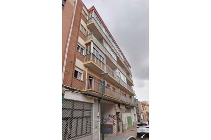 Así era el edificio en el que se ha producido la explosión en la calle Goya. E. M.