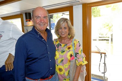 Fernando Puedo y María Pardo (Seguros Santalucía).