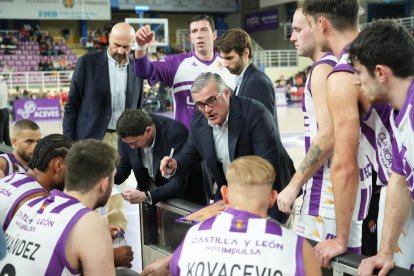 Partido UEMC Real Valladolid-Força Lleida. / J. M. LOSTAU