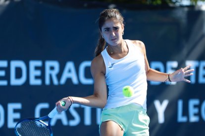 Torneo internacional de Tenis femenino WTA. Klaus Cvetkovic vs. Ana Martinez Vaquero. Joaquín Rivas / Photogenic.
