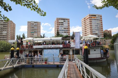 Caseta de Ferias de EL MUNDO en la Leyenda del Pisuerga./ PHOTOGENIC