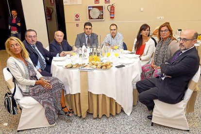 MªJesús Fraile, Raúl Calvelo, Lupicinio H. de la Cruz, Juan C. Marcos (CES), Luis M. Gómez (CES), Ana Fernández (CES), Marta Rojo (CES)y José Pedro Becares (Proconsi).