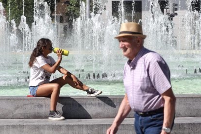 Segunda ola de calor en Valladolid en la zona de Plaza Zorrilla y Campo Grande.- PHOTOGENIC