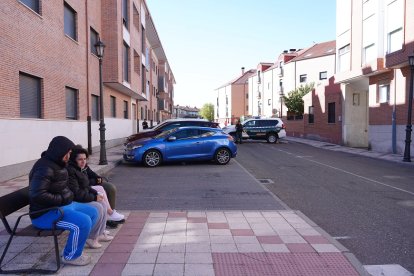 La Guardia Civil en Santovenia de Pisuerga tras el asesinato.- ICAL