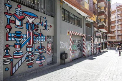 Mural 'Visión Sintética' de Jesús Cuesta en la calle Los Moros. -CREART