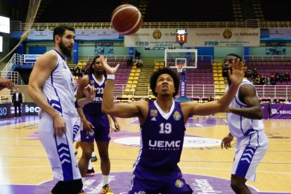 JUAN MIGUEL LOSTAU. 09/02/2022 VALLADOLID. COMUNIDAD DE CASTILLA Y LEÓN. BALONCESTO LEB ORO. UEMC REAL VALLADOLID-ALMANSA.
