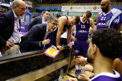 UEMC Real Valladolid Baloncesto - Almansa. / JUAN MIGUEL LOSTAU.