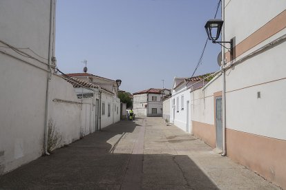 Calle de la Orden. J. M. LOSTAU