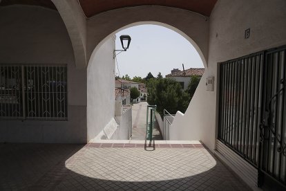 Calle Chica desde la plaza Porticada. J. M. LOSTAU
