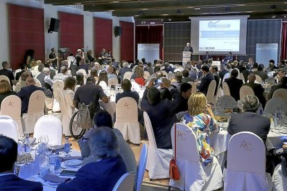 Más de doscientas personas abarrotaron el salón del Hotel AC durante el Club de Prensa de EL MUNDO DE CASTILLA Y LEÓN.
