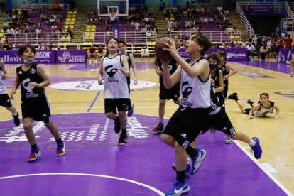 UEMC Real Valladolid Baloncesto - Cáceres. / J. M. LOSTAU