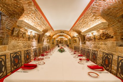 Salón de La Parrilla de San Lorenzo. -LA PARRILLA DE SAN LORENZO