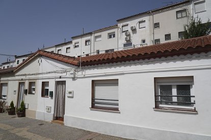 Calle Escondida. J. M. LOSTAU