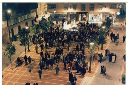 Vista general de la plaza Martí y Monsó en 1996. -ARCHIVO MUNICIPAL VALLADOLID