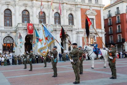 JUAN MIGUEL LOSTAU. 25/07//2022. VALLADOLID. COMUNIDAD DE CASTILLA Y LEÓN. PLAZA MAYOR. PARADA MILITAR CON MOTIVO DE LA CELEBRACIÓN DE LA FESTIVIDAD DEL APÓSTOL SANTIAGO.