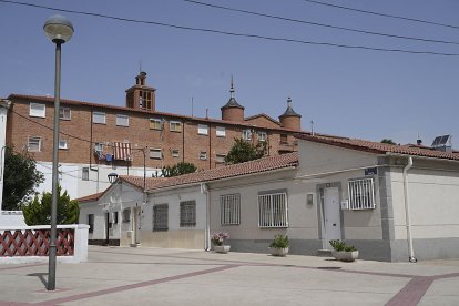 Calle Chica. J. M. LOSTAU