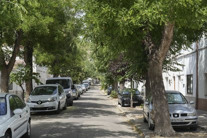 Calle de Los Enamorados. J. M. LOSTAU