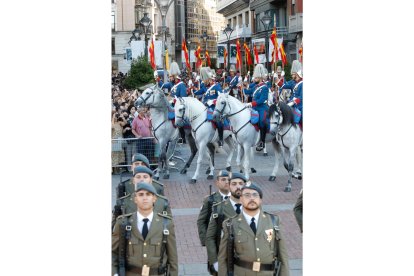 JUAN MIGUEL LOSTAU. 25/07//2022. VALLADOLID. COMUNIDAD DE CASTILLA Y LEÓN. PLAZA MAYOR. PARADA MILITAR CON MOTIVO DE LA CELEBRACIÓN DE LA FESTIVIDAD DEL APÓSTOL SANTIAGO.
