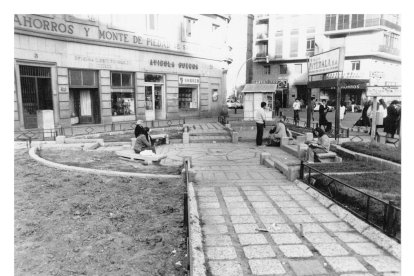 Jardines de la Plaza Zorrilla. -ARCHIVO MUNICIPAL VALLADOLID (1)