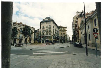 Plaza de la Rinconada en 1996. -ARCHIVO MUNICIPAL VALLADOLID