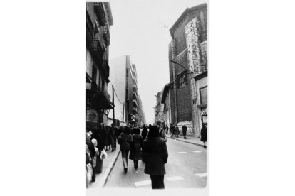 Calle Santiago en los años 80. -ARCHIVO MUNICIPAL VALLADOLID