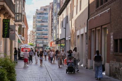 Calle Teresa Gil en la actualidad. -J.M. LOSTAU
