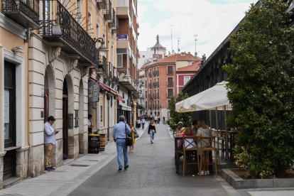 Calle Francisco Zarandona en la actualidad. -J.M. LOSTAU