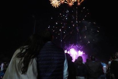 Fuegos artificiales. Martes día 6. PHOTOGENIC