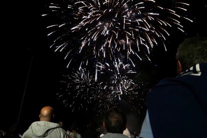 Fuegos artificiales. Martes día 6. PHOTOGENIC
