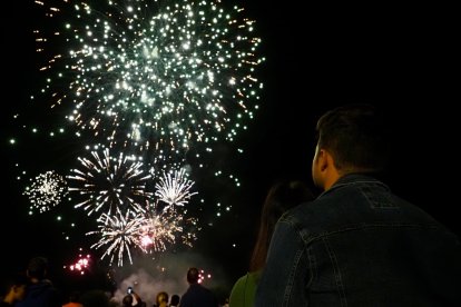 Fuegos artificiales. Martes día 6. PHOTOGENIC