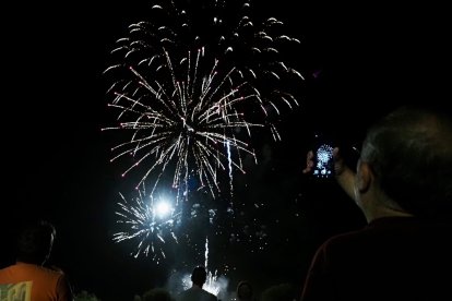 Fuegos artificiales. Martes día 6. PHOTOGENIC
