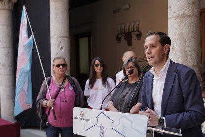 La Diputación de Valladolid conmemora el Día LGTBIAQ+.- ICAL
