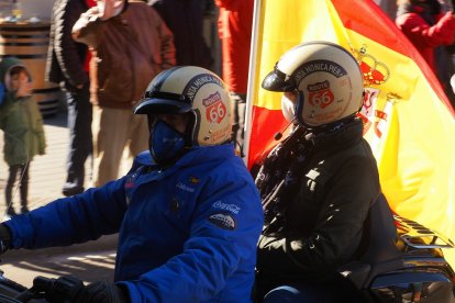 Desfile de banderas de la concentración motera invernal ‘Pingüinos 2022’. -ICAL
