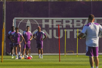 Primer entrenamiento del Real Valladolid 2023-24/ PHOTOGENIC/MIGUEL ÁNGEL SANTOS