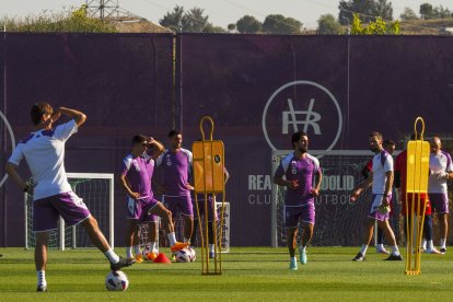 Primer entrenamiento del Real Valladolid 2023-24/ PHOTOGENIC/MIGUEL ÁNGEL SANTOS