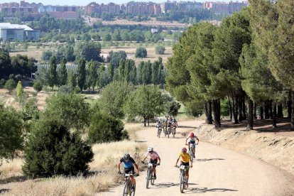Tercera jornada en el Campeonato Escolar de Ciclismo en Valladolid. Carrera BTT cadetes. M. A.