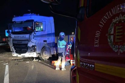 Imagen tras el accidente.- BOMBEROS