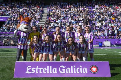 Primer partido femenino de la historia en el estadio Zorrilla. / J. M. LOSTAU